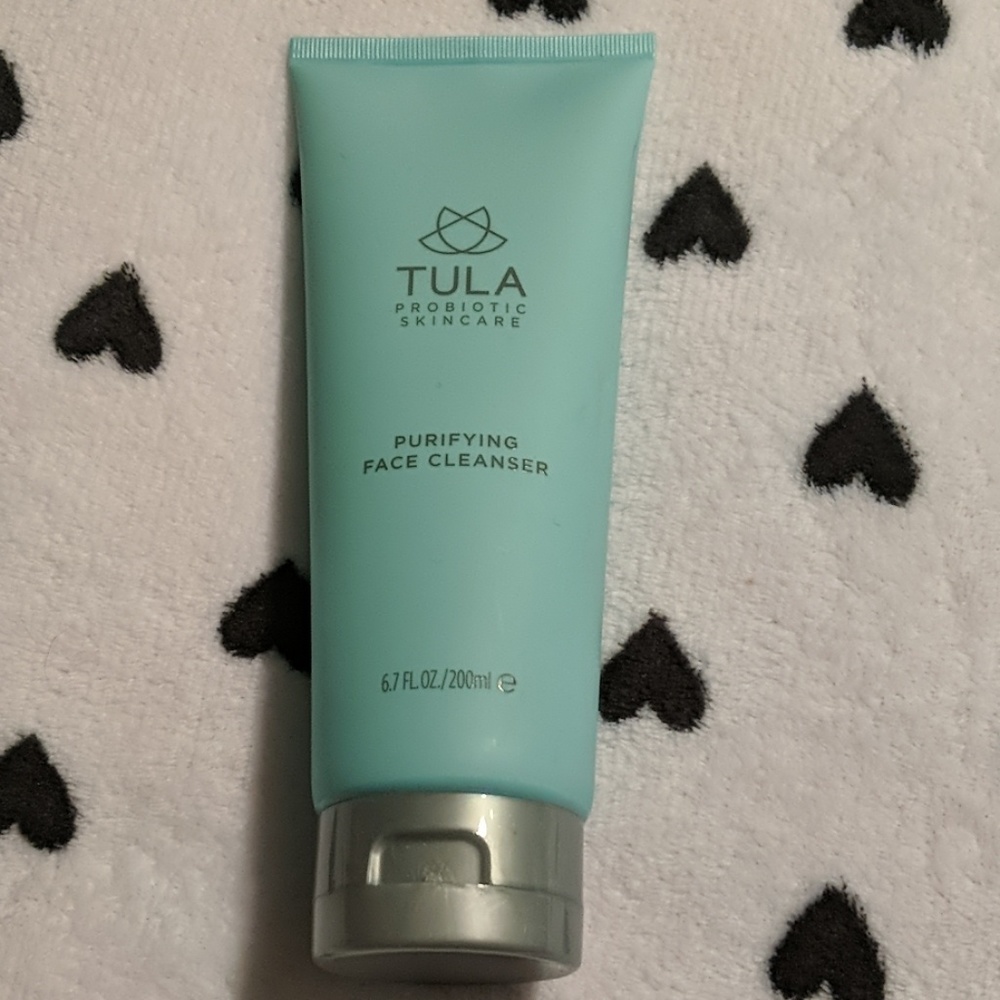 Purifying face cleanser